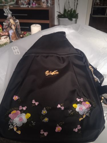 Customer photo review of Damen Rucksack mit Stickerei