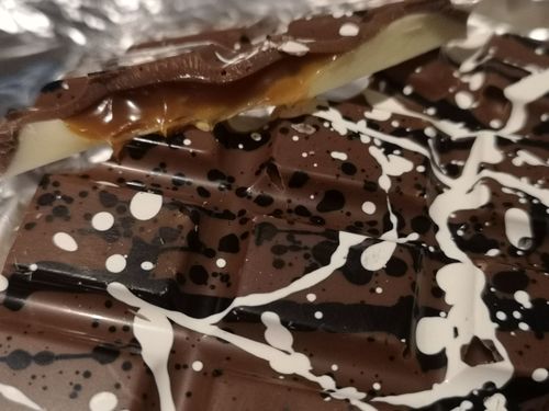 Customer photo review of The Geordie Chocolate Bar - Milk chocolate with caramel
