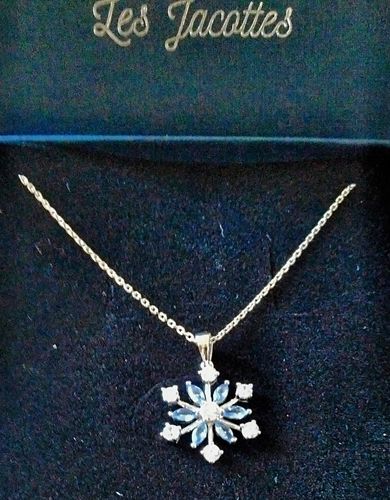 Customer photo review of Collier Aryane -  Flocon de Neige Argent