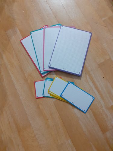 Avis photo d'un client sur Fiches de révision REVISION 2.0 OXFORD # 50 fiches 12,5 x 20 cm - petits carreaux