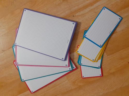Avis photo d'un client sur Fiches de révision REVISION 2.0 OXFORD # 50 fiches 14,8 x 21 cm - petits carreaux