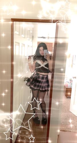 Customer photo review of BLACKPINK lace-up Tartan Pleated Skirt