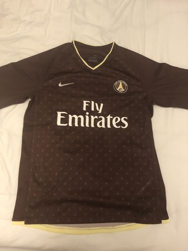 Customer photo review of Paris Saint Germain PSG - 2006/2007 Away Kit