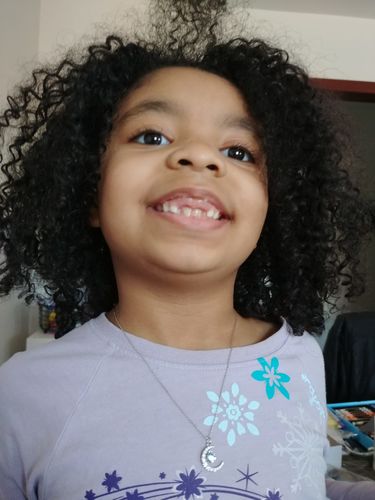 Customer photo review of Aquamarine Candle - Aquamarine Jewelry Collection Made with Crystals From Swarovski®