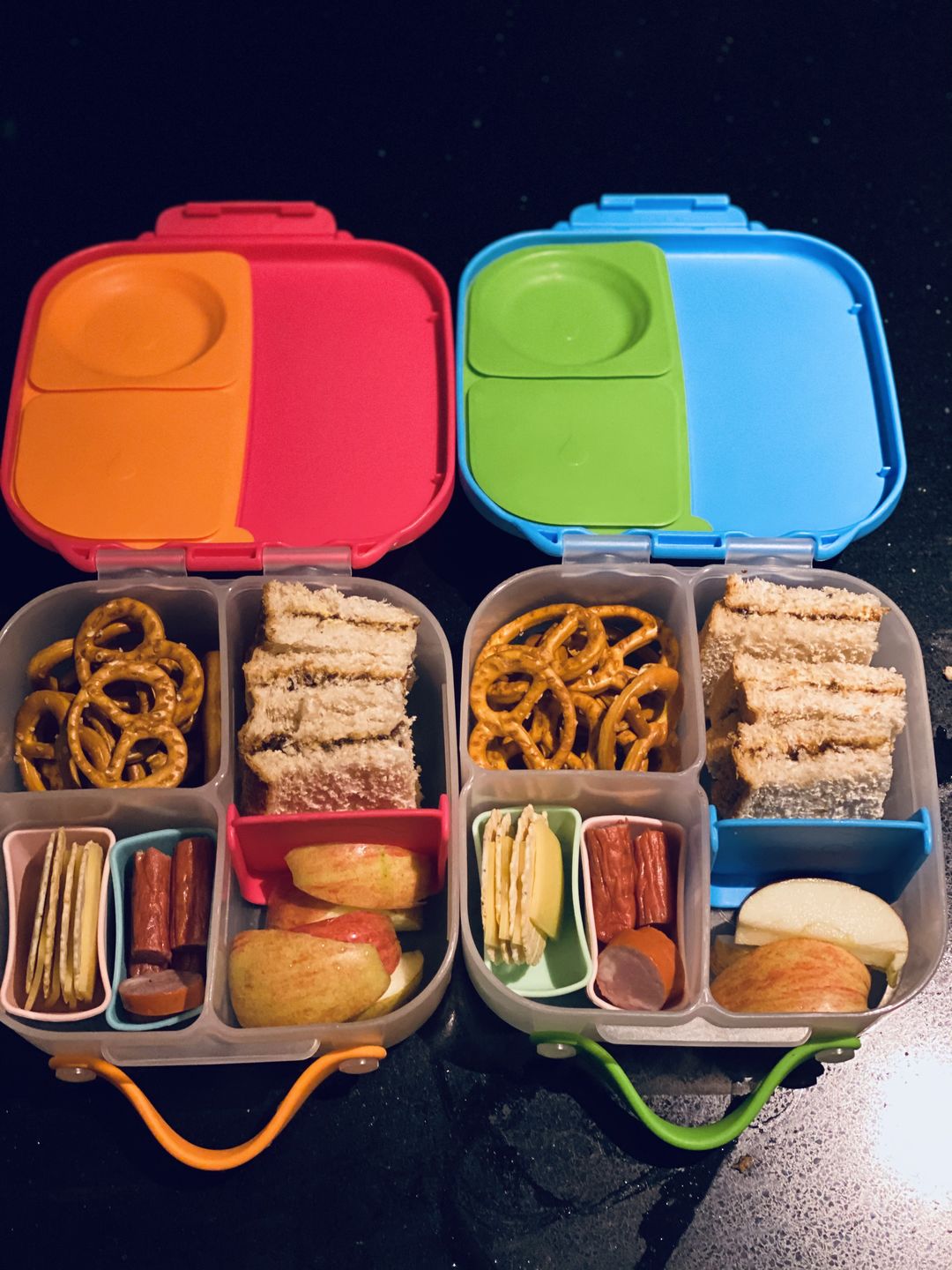Customer photo review of b.box Mini Lunchbox - Strawberry Shake - NEW -PRE-ORDERS OPEN!