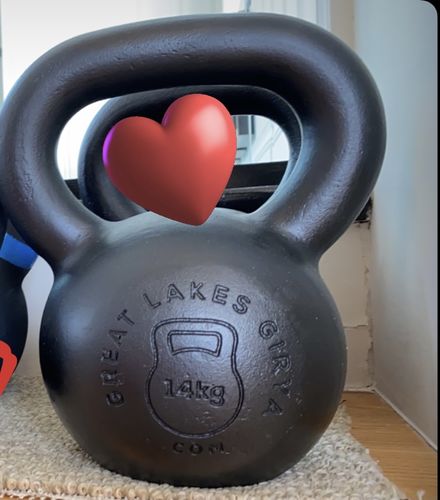 Customer photo review of 14kg / 31 lbs E-coated Cast Iron Kettlebell