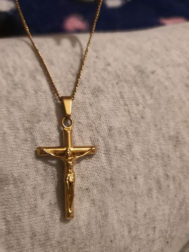 Customer photo review of Crucifix (Gold)