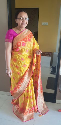 Customer photo review of Yellow-Pink Khaddi Banarasi Georgette Saree