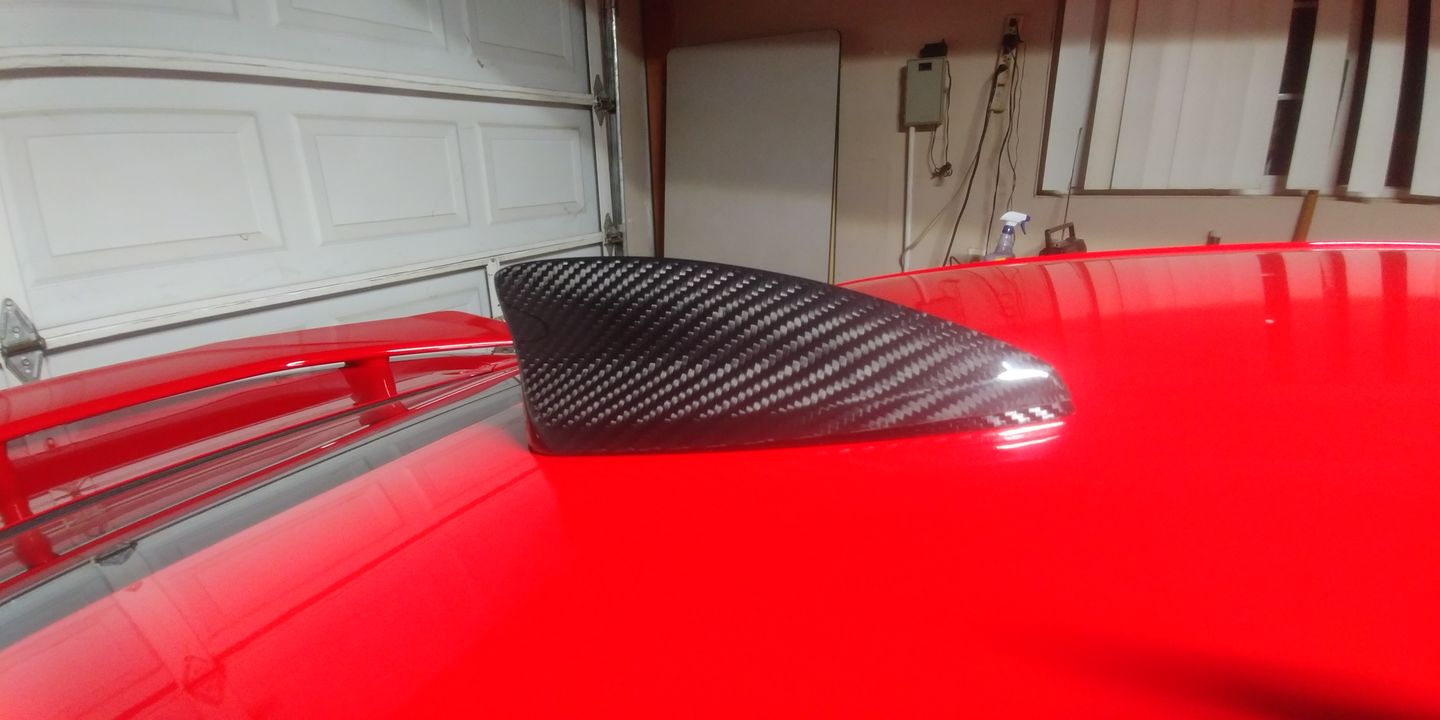 Customer photo review of Carbon Fiber Shark Fin Antenna Cover For Chevy Camaro 2016-2019