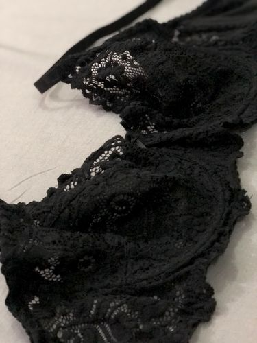 Customer photo review of Black Freesia - Wired Non-Padded Bra with Lacy Cups