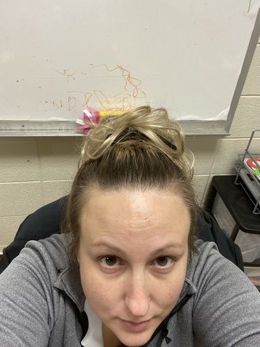 Customer photo review of Top Knot Ponytail Holder