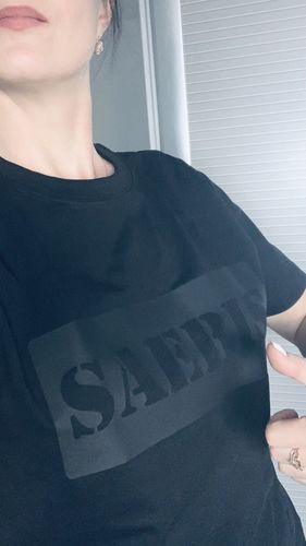 Customer photo review of SAEBIS® All Black Herren T-Shirt schwarz