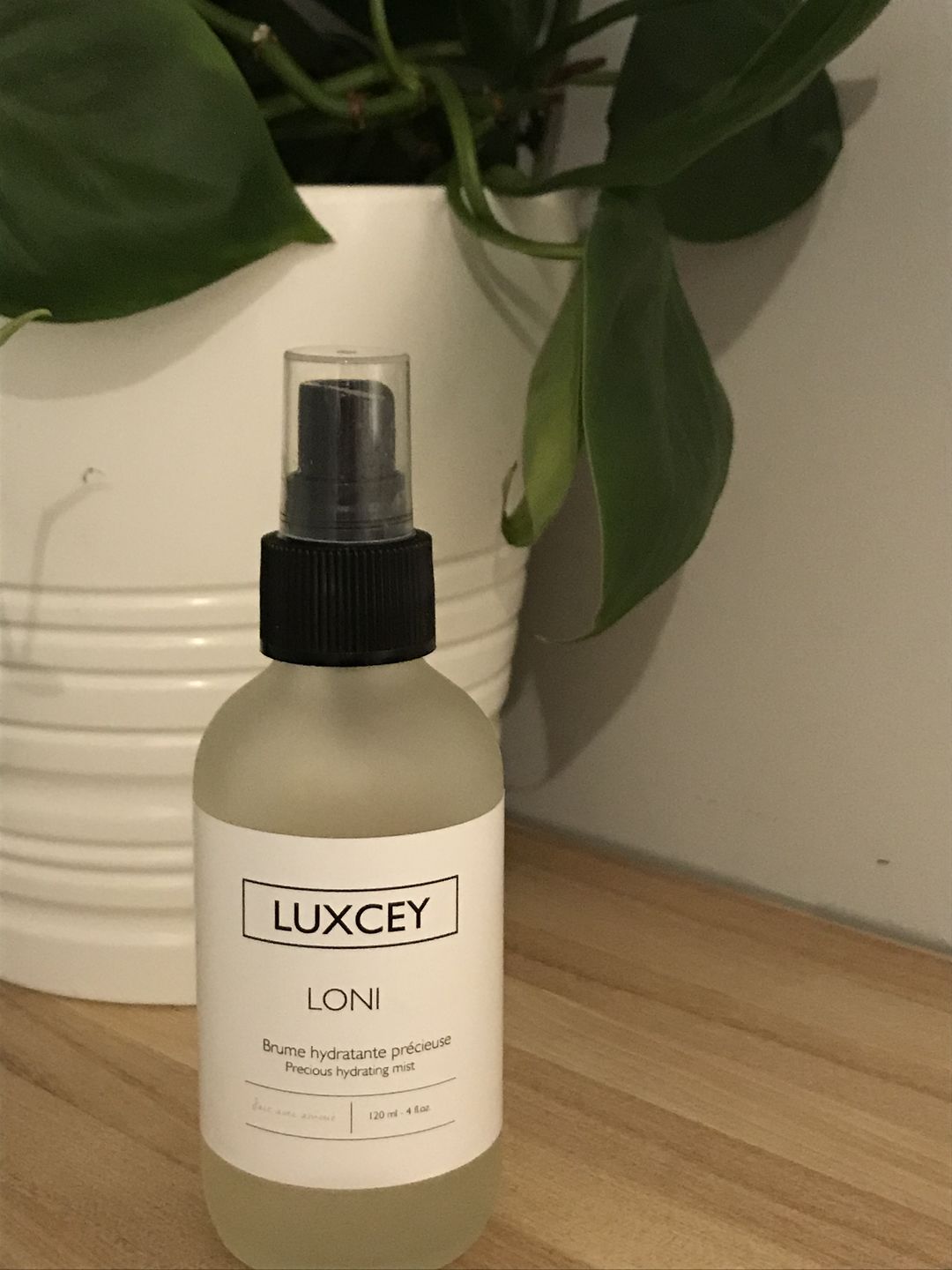 Customer photo review of Loni - Precious Hydrating Mist