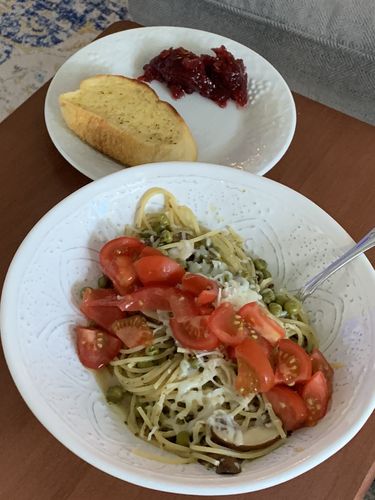 Customer photo review of Garlic Fused First Cold Pressed Extra Virgin Olive Oil