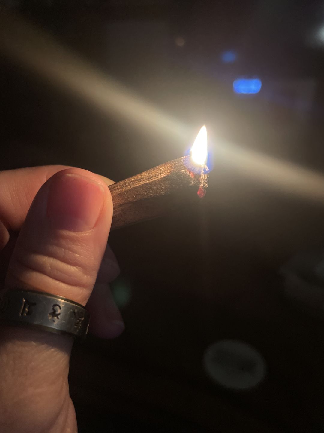 Customer photo review of Palo Santo Wood Sticks Set