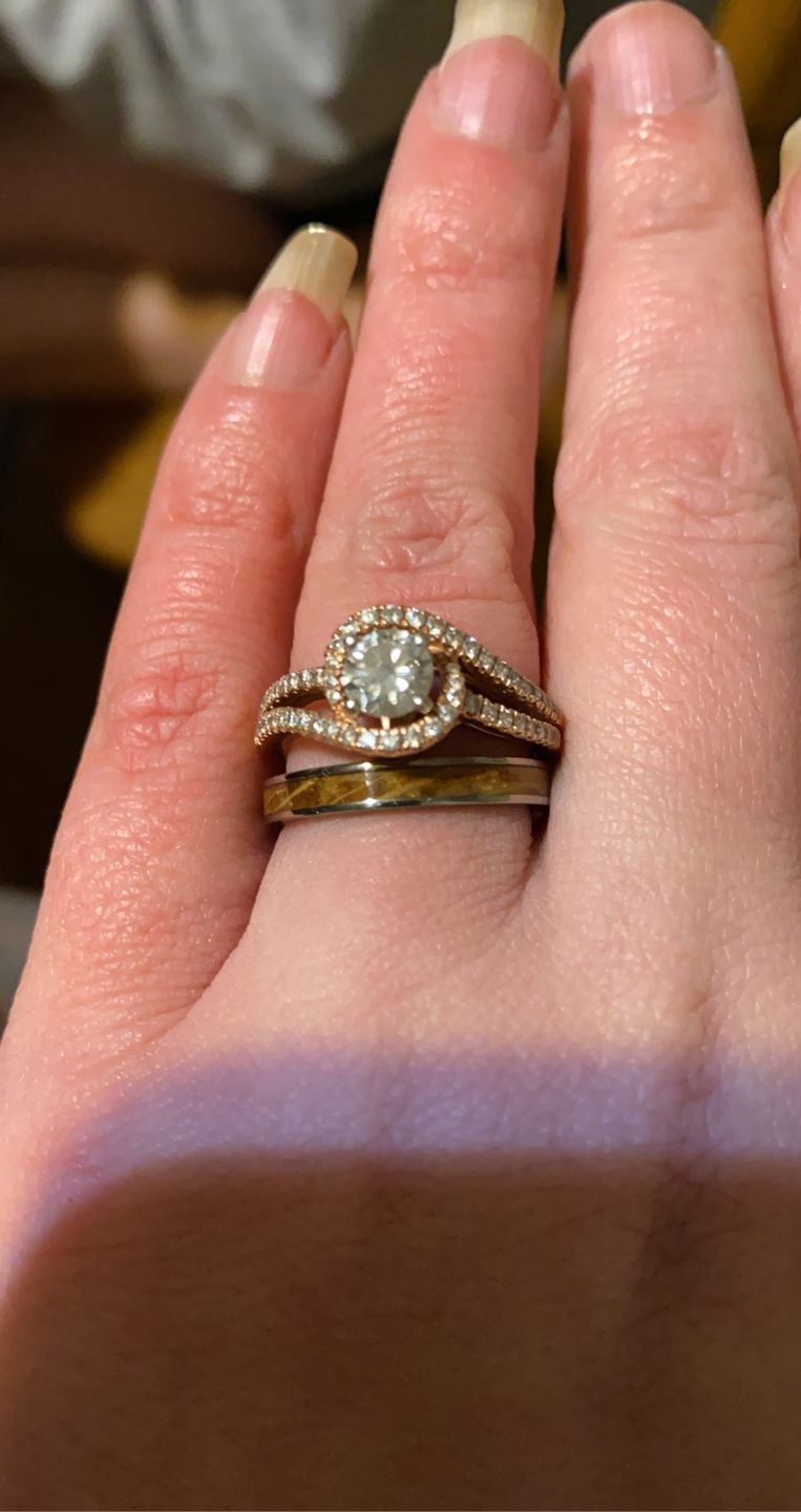 Customer photo review of Women's Whiskey Barrel Ring