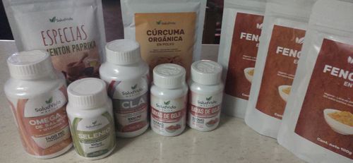 Customer photo review of Aceite de Salmon 1400mg (Omega 3) + Vitamina E 2800mg 100 cápsulas