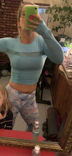 Customer photo review of 'California' Soft Mesh Cut-Out Active Long Sleeve - Aqua