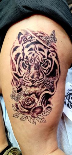Customer photo review of Signature Tattoo Numbing Cream