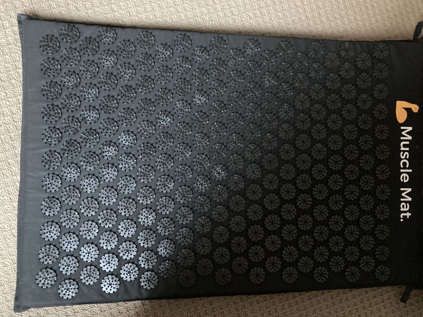 Customer photo review of Muscle Mat Luxury Acupressure Mat With Pillow