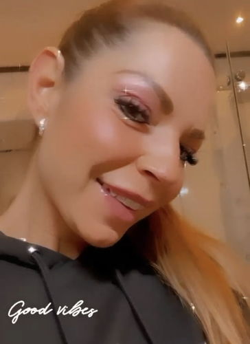 Customer photo review of Celia Creolen