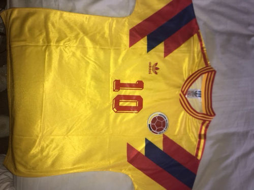 Customer photo review of Colombia 1990 Home Kit