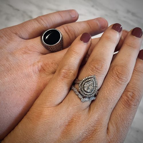 Customer photo review of BLACK SIGNET STONE RING