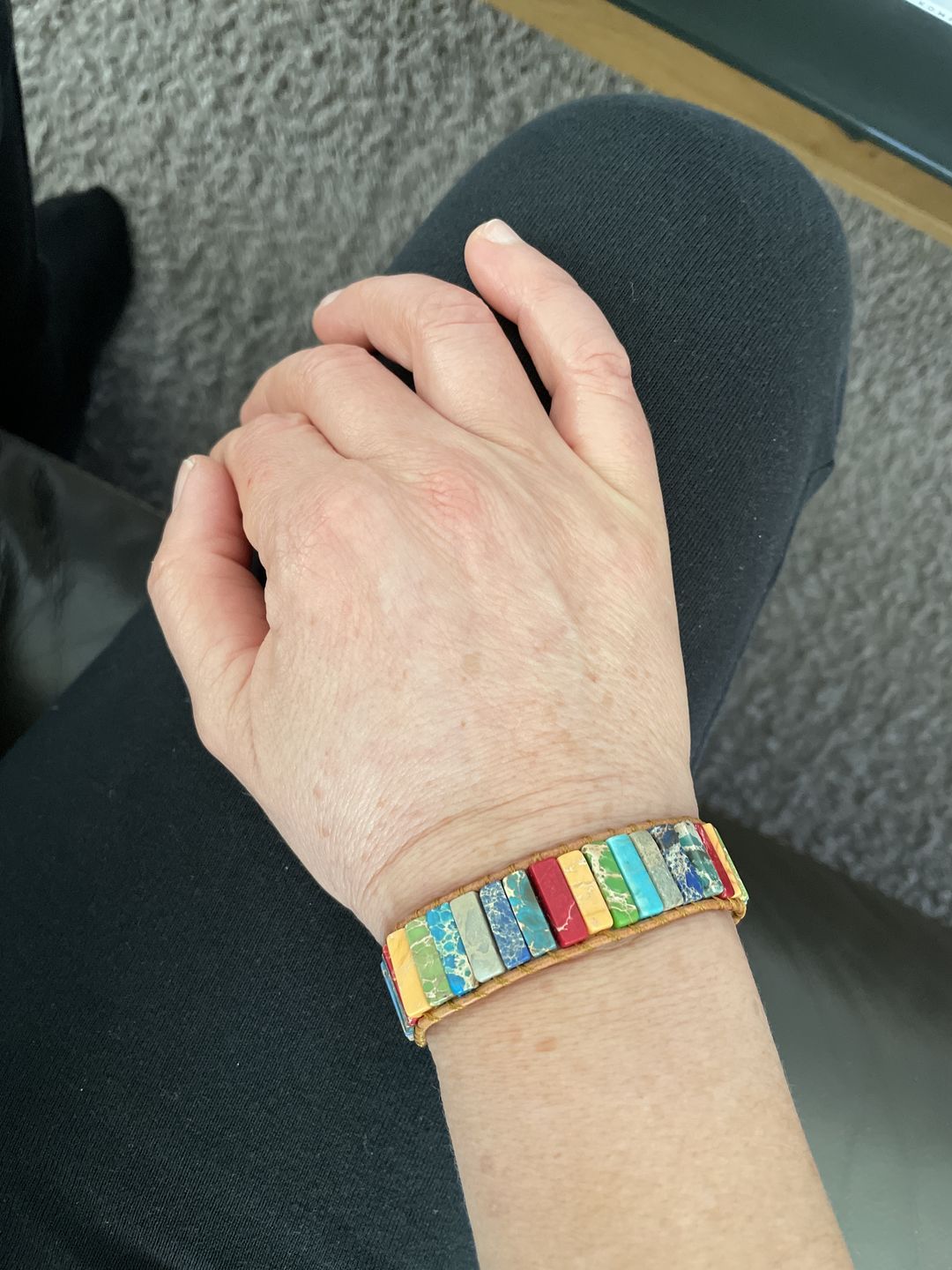 Customer photo review of JASPIS Buntes CHAKRA Armband