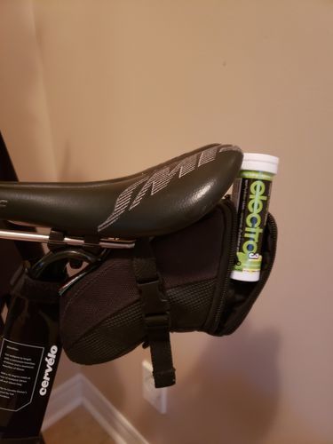 Customer photo review of XACT ELECTROLYTES -  sport hydration tabs - tube of 10 tabs