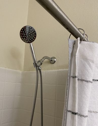 Customer photo review of 1-Spray Handheld Shower Head Set