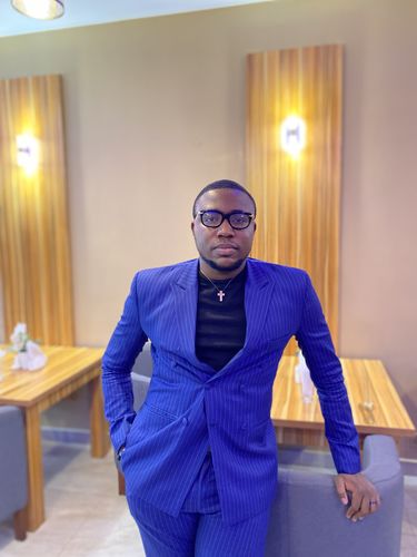 Customer photo review of Notorious - Brown