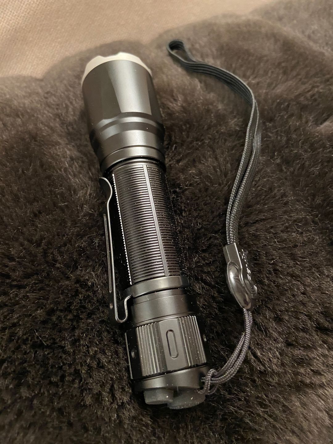 Customer photo review of Fenix TK16 V2.0 - 3100 Lumens - double commutateur arrière - pack complet