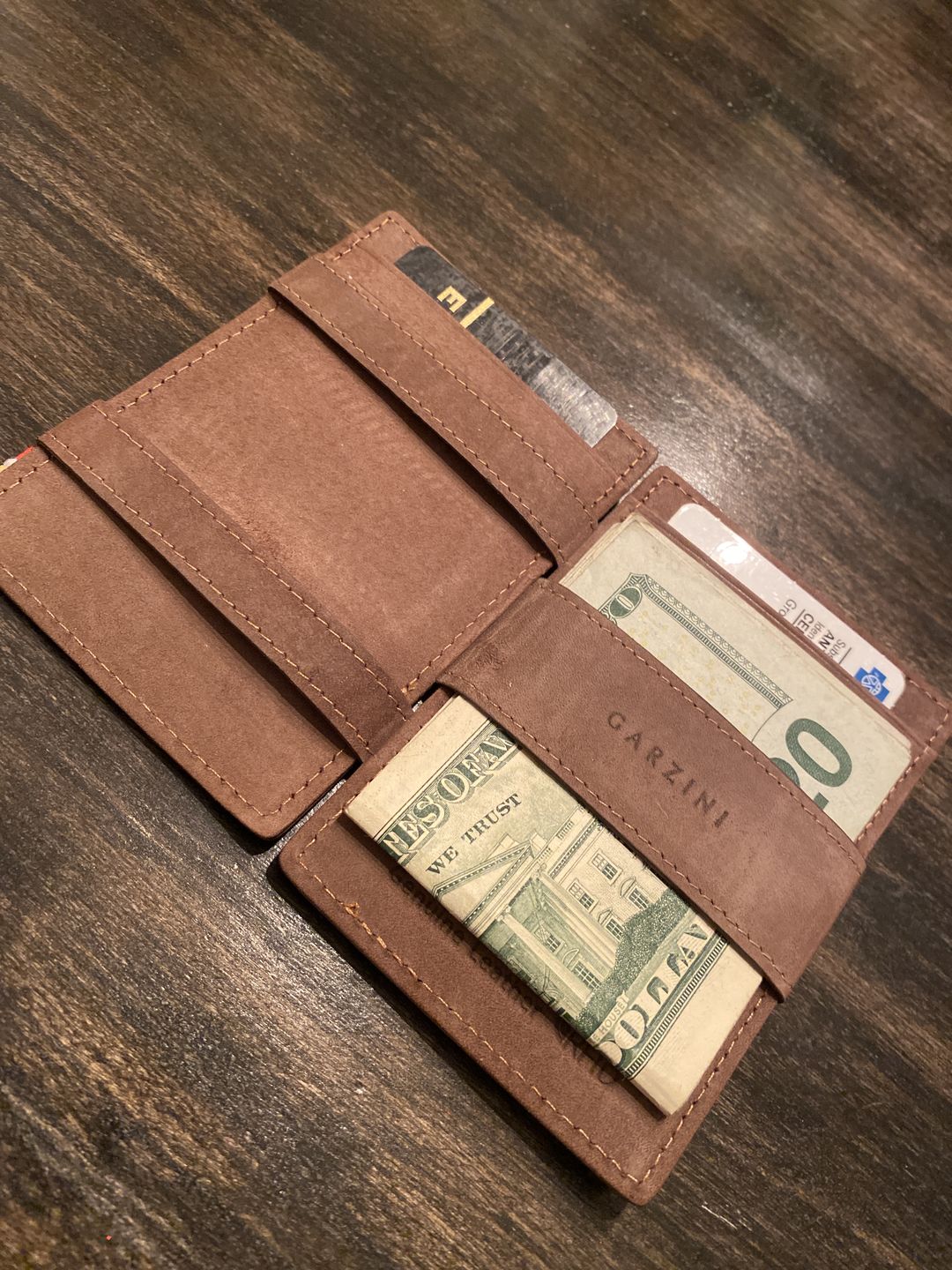 Customer photo review of Essenziale Magic Wallet Vintage