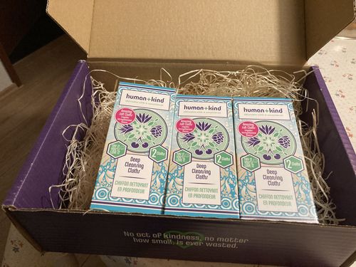 Customer photo review of Deep Cleansing Cloths