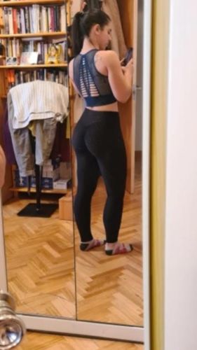 Customer photo review of GYMKARTEL® ANTI-CELLULITE AND PUSH UP LEGGINGS - BLACK