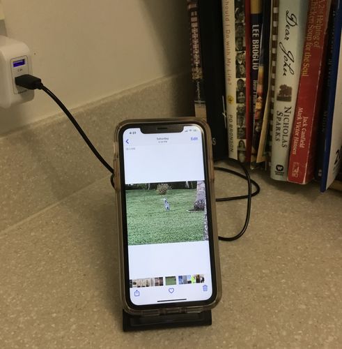 Customer photo review of iPhone Wireless Charging Stand
