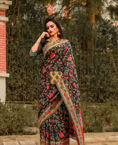 Customer photo review of Extra 10% off :Black Desire Woven Jamewar Banarasi Saree