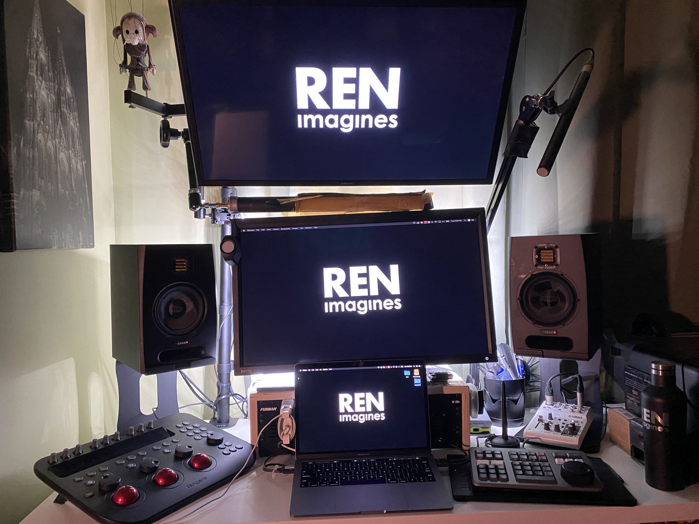 Customer photo review of SOUNDRISE PRO Studio Monitor Stands 9" | Made in USA | Pair