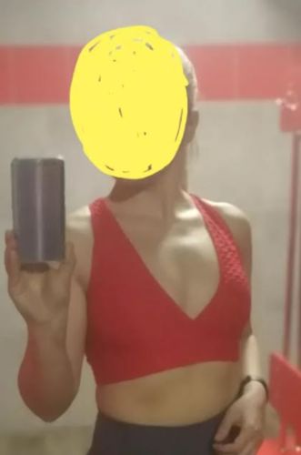 Customer photo review of GYMKARTEL® SUPPORTIVE SPORTS BRA - RED