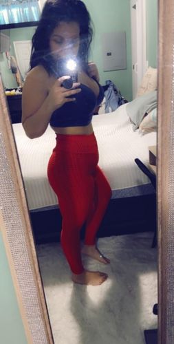Customer photo review of GYMKARTEL® ANTI-CELLULITE AND PUSH UP LEGGINGS - RED