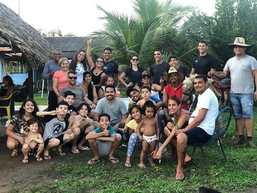 Customer photo review of RETRATO EM ARQUIVO DIGITAL FAMILIA AMARELA