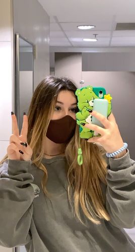 Customer photo review of 3D Rainbow Vintage Bears Silicone iPhone Case with Rings