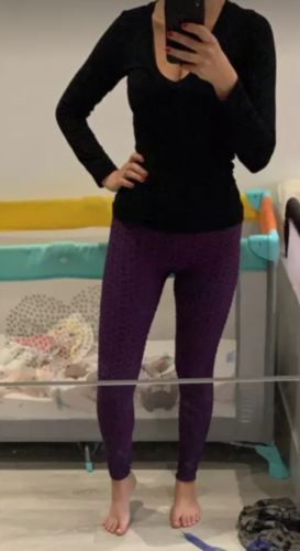 Customer photo review of GYMKARTEL® ANTI-CELLULITE AND PUSH UP LEGGINGS - PURPLE