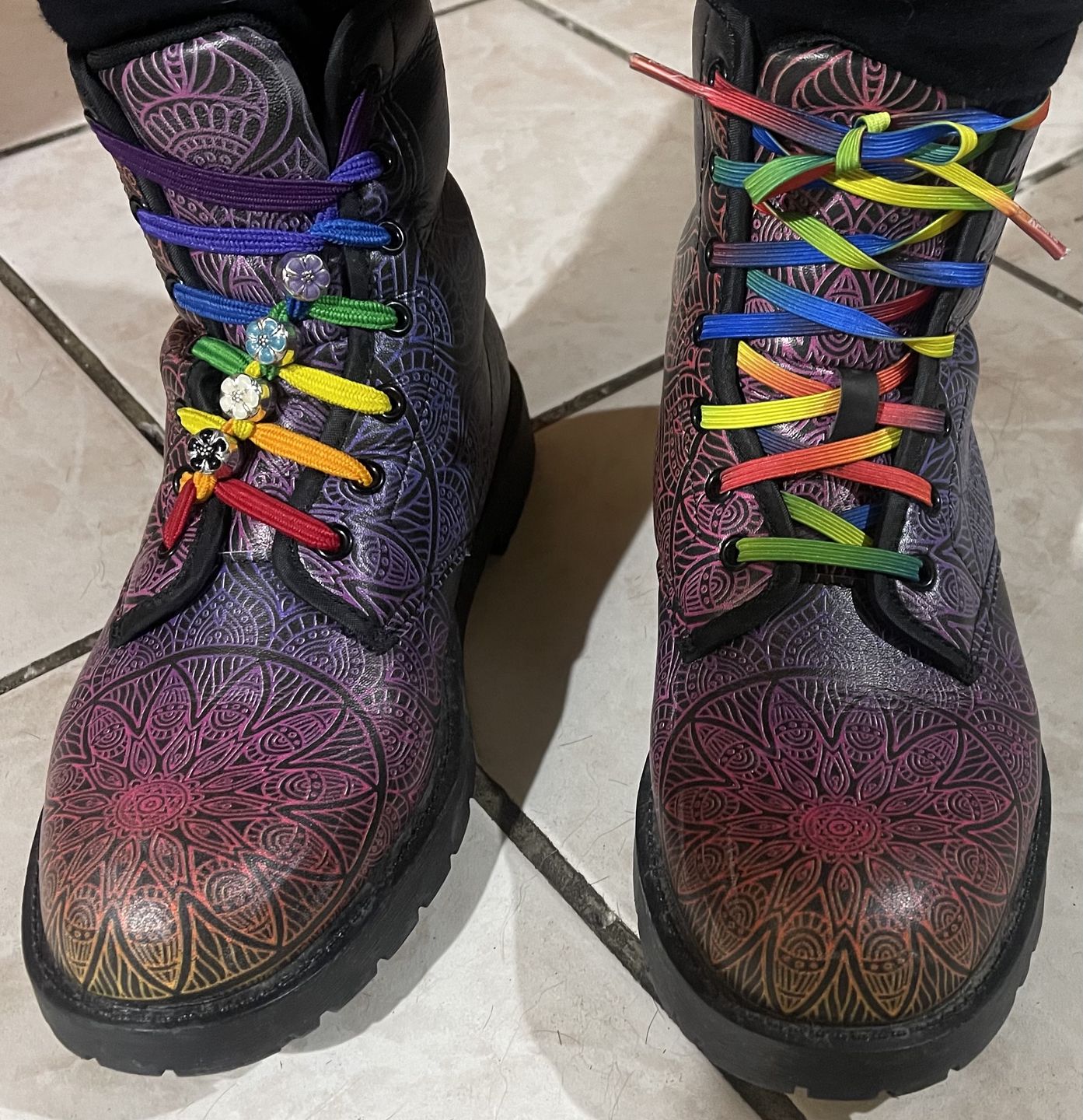 Customer photo review of Boots Chakra