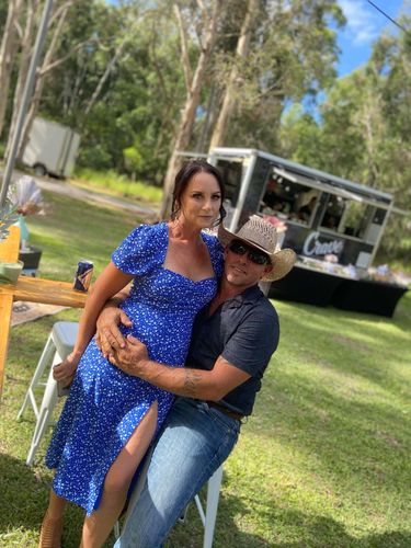Customer photo review of Maddy Floral Midi Dress - Blue
