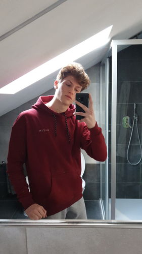 Customer photo review of HEAVY HOODIE (BURGUNDY)
