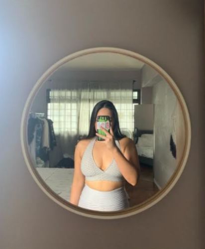 Customer photo review of GYMKARTEL® SUPPORTIVE SPORTS BRA - GRAY