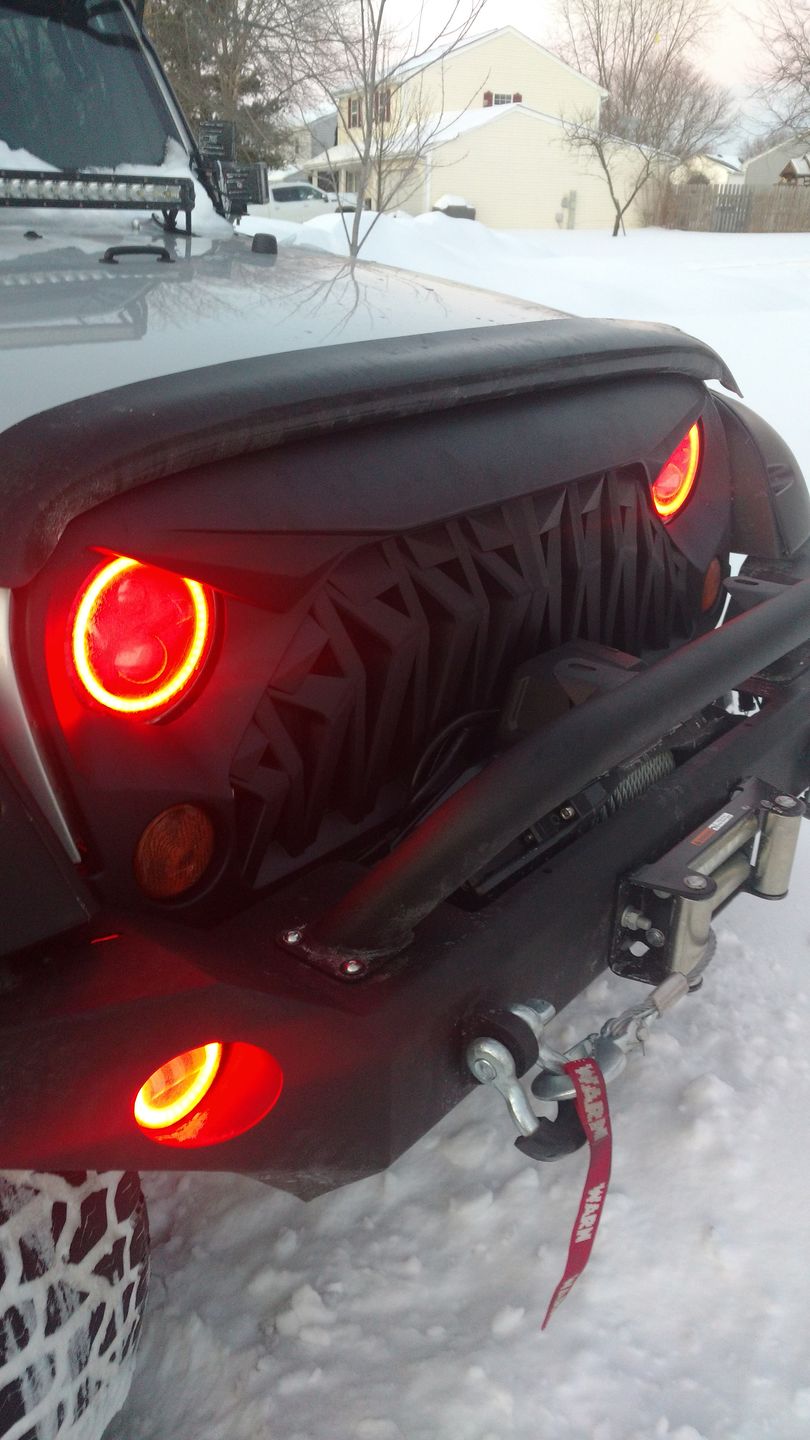 Customer photo review of Shark Grille - Matte Black for 07-18 Wrangler JK
