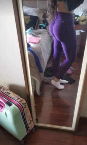 Customer photo review of GYMKARTEL® ANTI-CELLULITE AND PUSH UP LEGGINGS - PURPLE