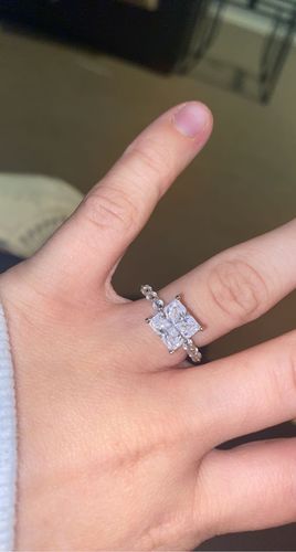 Customer photo review of Louily 3.0 Carat Classic Princess Cut Women's Engagement Ring In Sterling Silver